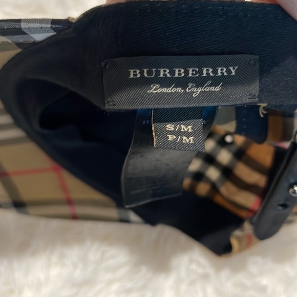 Burberry Kids Baseball Cap - Picture 3 of 3